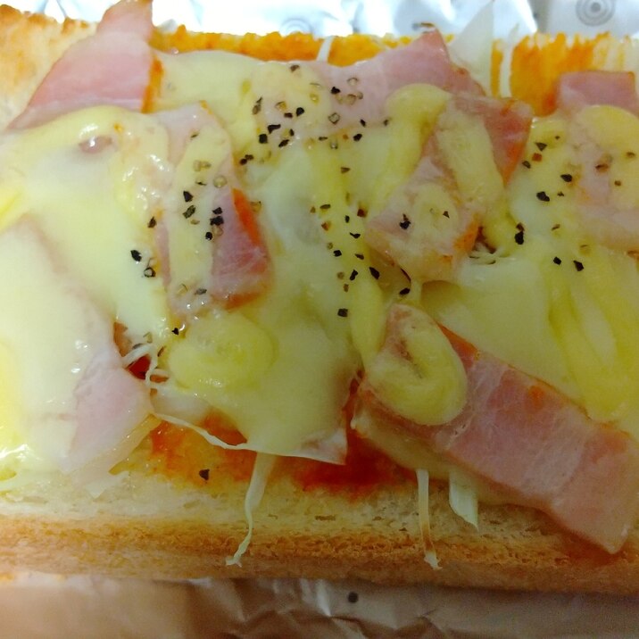 ベーコン*キャベツのピザトースト